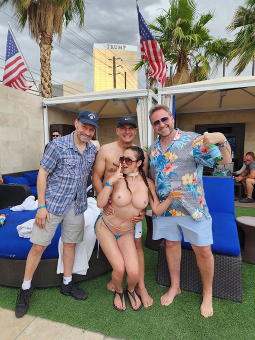 I always have a blast at Sapphire Las Vegas topless pool parties! https://t.co/JcwVojpM2q https://t.<a href="/tag/love"class="tags"><span>#love</span></a>
