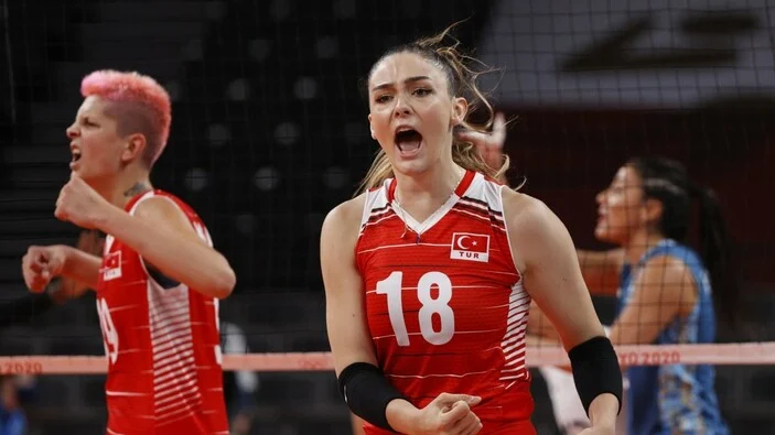 darkwebhaber's tweet photo. A Milli Voleybol Takımı Oyuncumuz Zehra Güneş:   

"Biz Türk kadınları olarak, Atatürk'ün gösterdiği yolda ışık tutarak, gelecek nesillere rol model olmaya çalışıyoruz." https://t.co/zAVQp4C218
