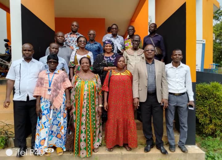 ndicotedivoire's tweet photo. Pour des élections apaisées, du 16 au 29 août, 100 acteurs politiques, femmes et jeunes formés sur le mécanisme d’alerte précoce et le monitoring des violences électorales, avec l'appui de l'#OSCS.
📍 Bongouanou, Bonoua, Dabou, Daoukro, Gagnoa, M’Bahiakro et M’Batto
#CivPaix https://t.co/q8g4b9KoSs