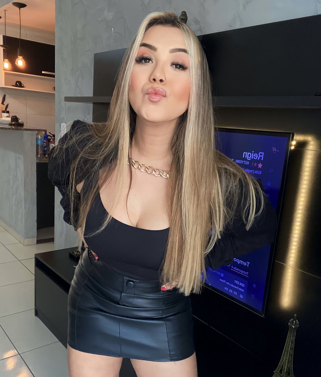 🖤🙋🏼‍♀️
