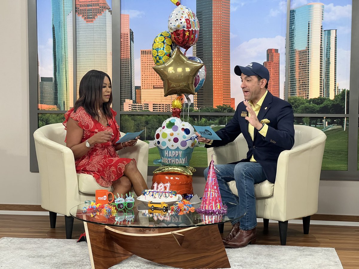 mistermckinney's tweet image. Happy 187th Birthday 🥳 🎂 @HoustonTX 👏 Thank you @KHOU 11 and @GreatDayHouston for celebrating with @McKinneysHOU &amp;amp; @heritagesociety ….as Mayor @SylvesterTurner always say… “Houston, the #BestIsYetToCome”!