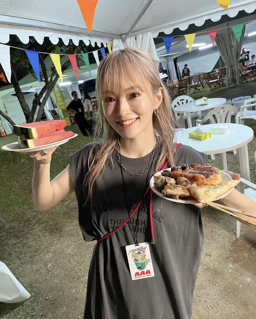 nmb480714yu's tweet photo. おはようございます☀今日で8月ラストです！今日は病院行ってそれからNMB48劇場に行きます！今日は凪咲の生誕祭公演だから楽しみ☺️✨✨
今日参戦される方もよろしくお願いします！🙏🏻
今日も1日よろしくお願いします！🙏🏻 https://t.co/4UvMIEv2Ul