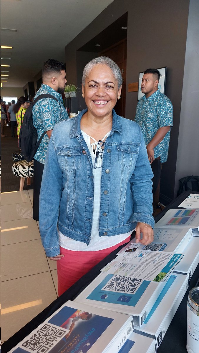 BigOceanMarkets's tweet image. #HappeningNow
Pacific Islands Entrepreneurship Expo organized by GGGI with #PIF booth for #SPIRITproject and other @ForumSEC #privatesector initiatives. Vitila Vuniwaqa of Vees Organic Farm, an exhibitor at the Expo, looks at #ECommerce Business Toolkits information.