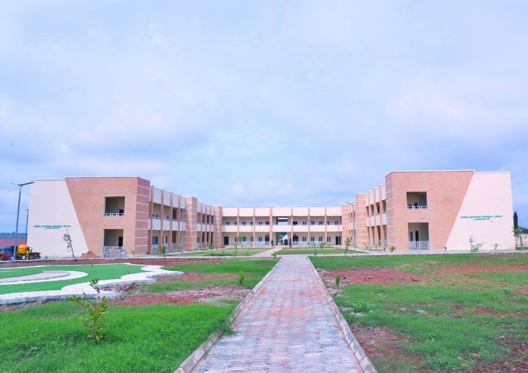 Isa_Gusau2023's tweet photo. Biu: @ProfZulum opens Vocational Enterprise With 15 Workshops 

… Says thuggery to attract 7- year jail term  

Borno State Governor, Babagana Umara Zulum, on Wednesday, inaugurated a vocational training centre in Biu town, headquarters of Biu Local Government Area. 

Named Borno State Vocational Training Enterprise, Biu, the centre consists of 15 workshops equipped with modern training facilities.

The 15 workshops are for trades such as tailoring and fashion design, hairdressing and cosmetology, welding, plumbing and pipe-fitting, carpentry and joinery, building technology, electrical works, solar panel and installation, automobile and mechatronics, agricultural technology, knitting and crocheting, aluminium fabrication, and ICT training facilities. 

Speaking during the ceremony, Zulum noted that about five Vocational Training Institutes were constructed alongside 19 smaller Technical and Vocational Training Institutes across the state, to promote skill development, create job opportunities, and empower the youth. 

 “The increasing number of youth unemployment in Borno State and particularly youth from MMC, Jere and Biu Local Government Areas is a matter of great concern to all of us. More so, the number of dropouts from our schools is also a great concern. If nothing is done to address this serious challenge of unemployment, the state is at risk of facing another crisis.” Zulum said. 

He added “To address these challenges in the state Borno State Government under my leadership has decided to construct and equip different centers in the state. This is to train our youth so that they can earn their means of livelihood by themselves.” 

… Says thuggery to attract 7-year jail term  

Meanwhile, Governor Zulum explained that while his administration is working on jobs creation and skill development among youth, stricter penalties will be enforced to address youths involvement in violent political thuggery. 

“The state government is committed to addressing youth restiveness in the state and therefore, Borno State House of Assembly has revisited the existing penal court laws that were last reviewed in 1994. Under the new law, anyone found guilty of political thuggery will be sentenced to 7 years in prison.” Zulum said.