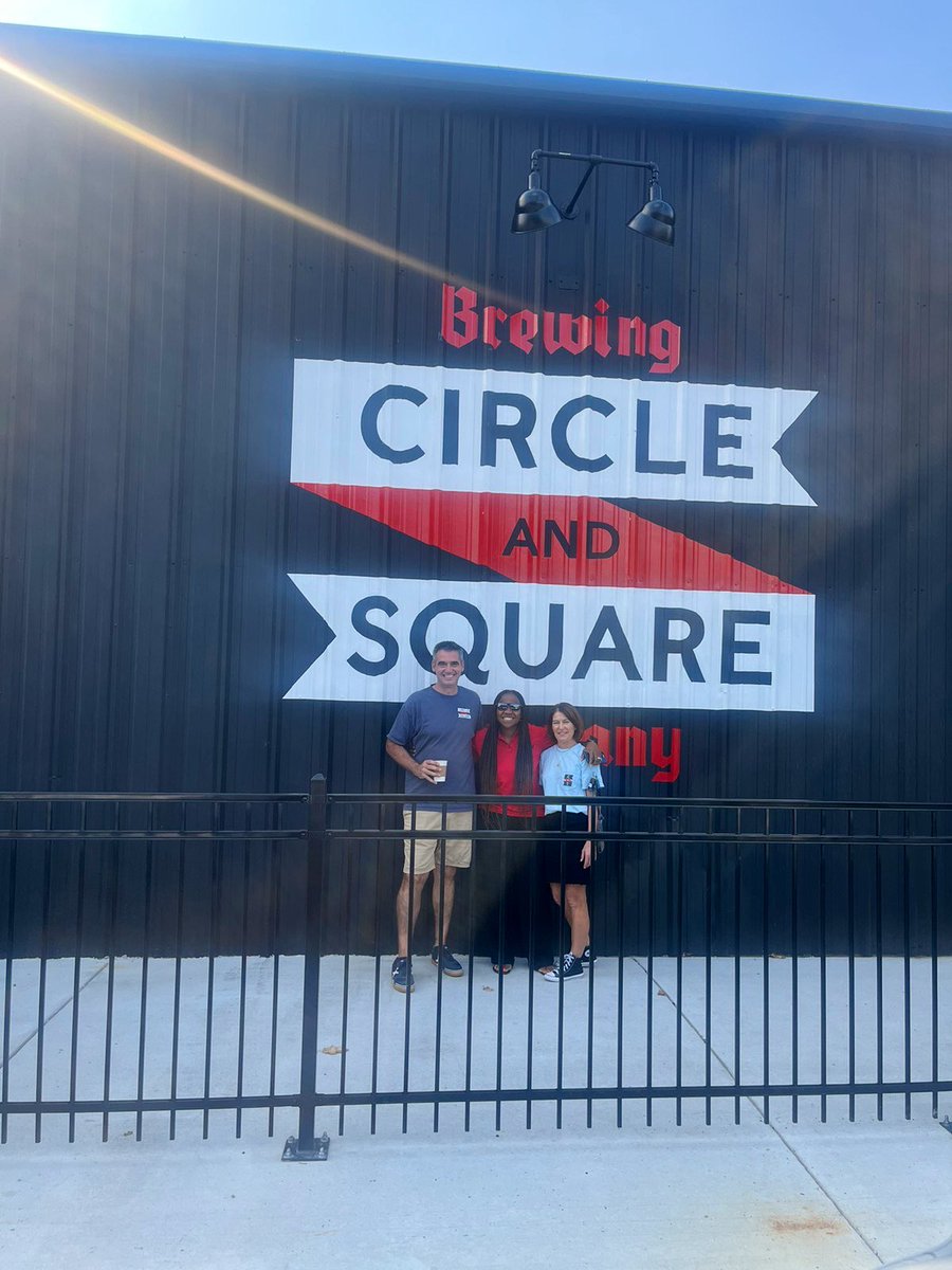 I absolutely LOVE seeing dreams come alive! Oxford check out Circle &amp; Square right off of campus and tell me what you think? Great people, great service, great place to hang out with family, staff, or friends! ❤️💙 p.s. tell Rick or Taylor that Coach Yo sent ya😉