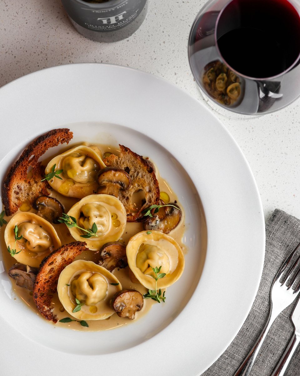 It's International Cabernet Day and we have the perfect pairing for you!

Our 2020 Single Vineyard Prison Block Cabernet Sauvignon with @burntbuttertable decadent and delicious Mushroom Cappelletti. 🤌🏼 

This Cab Sav is a youthful, dark purple/magenta colour that paves the way
