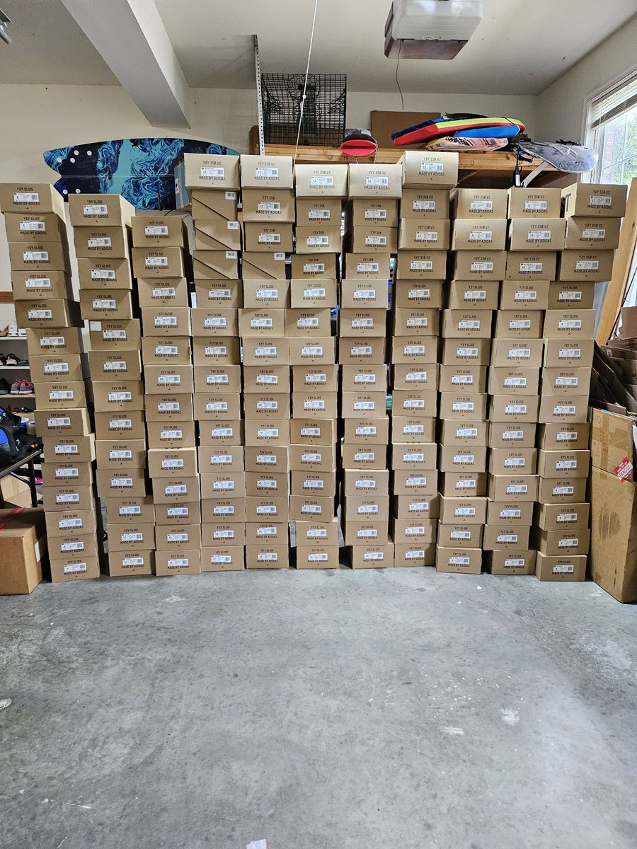 HayhaBots's tweet photo. We are giving away a Free Key to one LUCKY WINNER 🚨

Nothing makes us happier than seeing our users cook, the amount of pairs they're copping is beyond insane 🔥

To enter, all you have to do is:

- ♻️ RT
- Sign up for our waitlist: https://t.co/lO4gjM9Ei1
(You MUST do both) https://t.co/zflblrY2FR