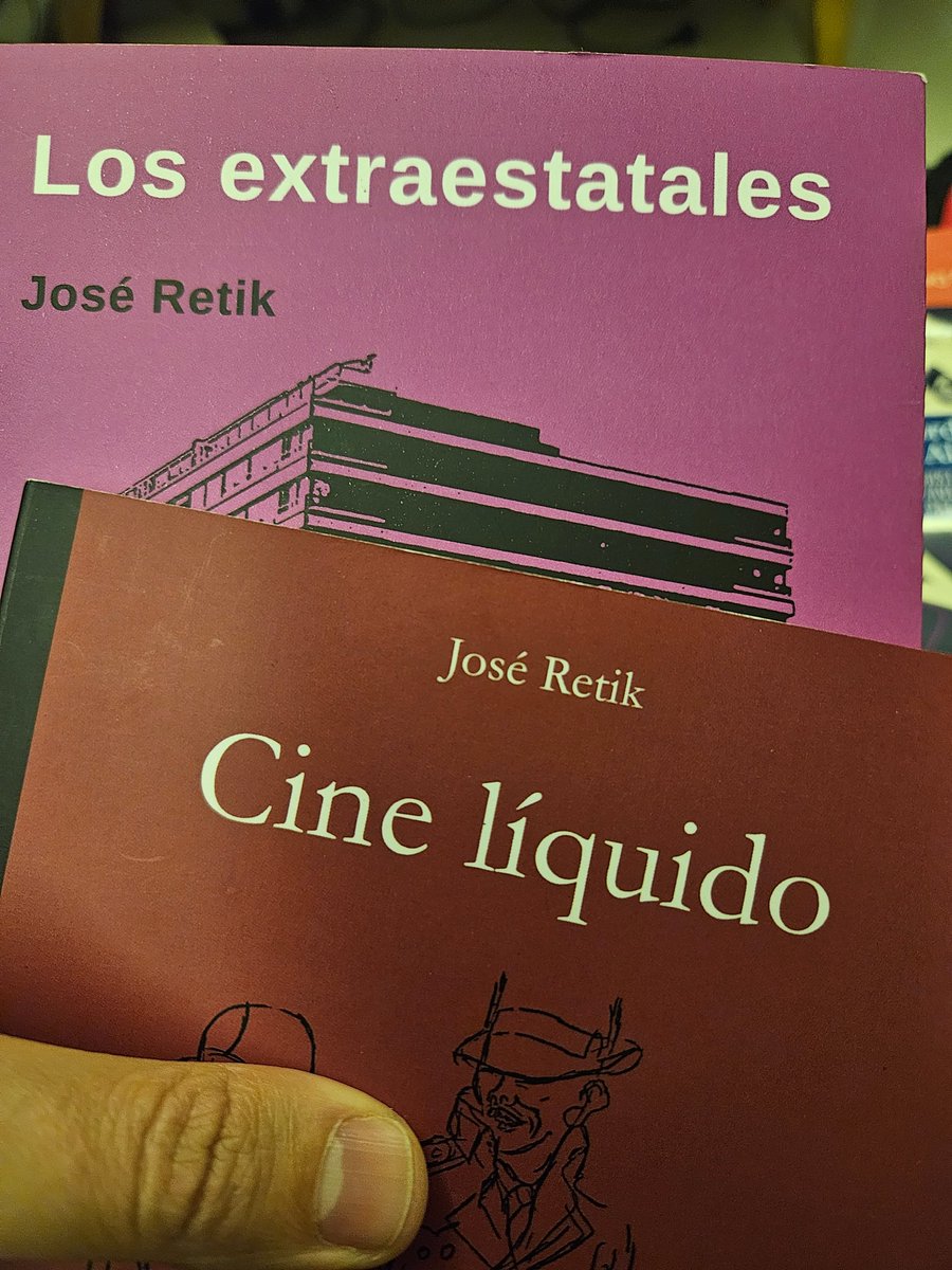 SanFama's tweet photo. @JoseRetik @DC_1867 @BordePerdido Pasé por Viva el libro y ya que estaba metí doblete https://t.co/LeliPykYKx