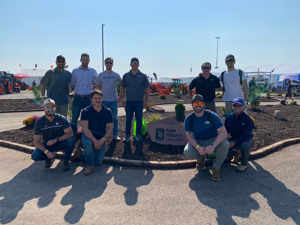 bosche_leonardo's tweet photo. Outstanding days immersed in agriculture innovation at the Farm Progress Show, also visiting GDM and Bayer Research facility in Illinois with @agsaksu - K-State Agronomy Graduate Student Association. https://t.co/ai0NOpU4hG