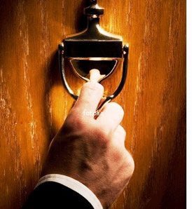 AljishiFouad's tweet photo. بعض الأبواب لم تُفتح ، لأنها ليست لك ، بعض الأشخاص اختفوا من حياتك ، لأنهم صفحة و ليسوا كتابًا ، بعض الفرص ضاعت ، لأنك بحاجة للخبرة أكثر من الحظ ؛ جَمِيلُ هُو القلب الذي يعيش على أمل أنَّ كل شيء سَيكون بِخَير ، كل الأمور المقسومة لنا خير ؛حتى وإن كانت وجعًا . https://t.co/nWANe47MEZ