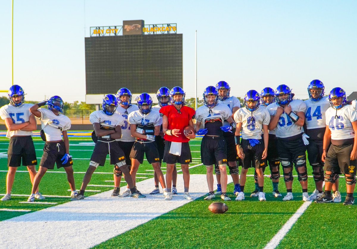 BCHSFBall's tweet photo. The gang! #BFND #BeatEdna https://t.co/IsmU8MNu6I