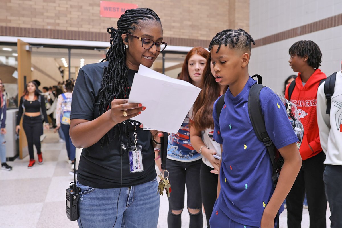 We had a great #CFISDfirstday! Check out some of the highlights! cfisd.net/site/default.a… #CFISDspirit #CFISDback2school