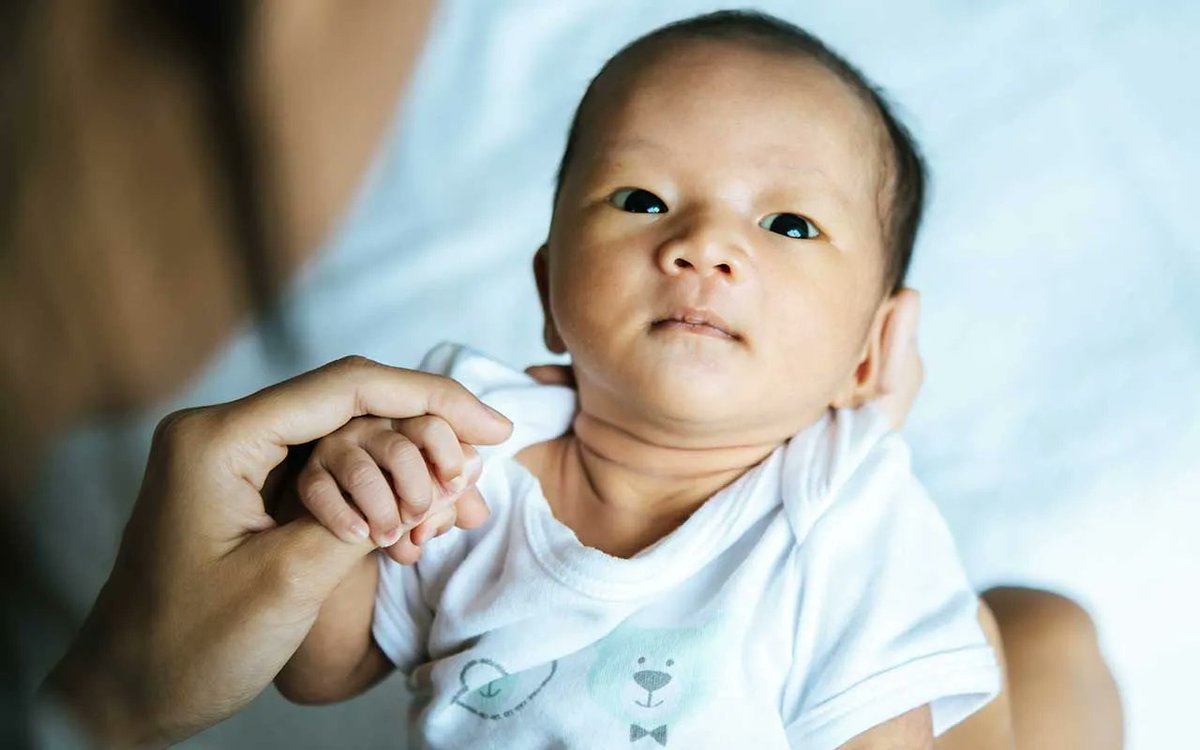 hh_staff's tweet photo. If you're a nanny that loves working with babies, completing extra training required to step into a newborn care specialist role can make you a more desirable candidate for families. Learn more:
https://t.co/9xltj1ejCh https://t.co/hHXHIBvGuL