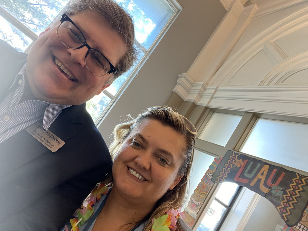 kjglobal88's tweet image. Enjoyed the @SpaldingU MSN ice cream 🍨 social for nursing graduate students, faculty, &amp;amp; staff 2day! Thank u Dr. Missy Hawes 4 hosting. Gr8 2 c our nursing school leader Dr. Watson &amp;amp; nursing faculty as well. #spaldingu #graduatenursing #mtnott #graduatestudies #leadership