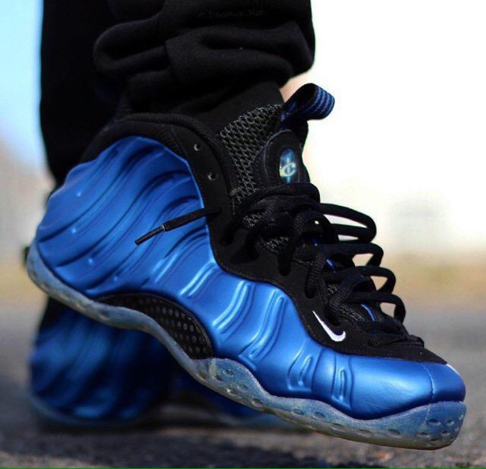 SneakerPics23's tweet photo. Royal Blue Foams https://t.co/5cSJe9vBjh