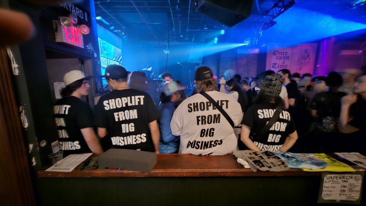 basshousehtml tweet media