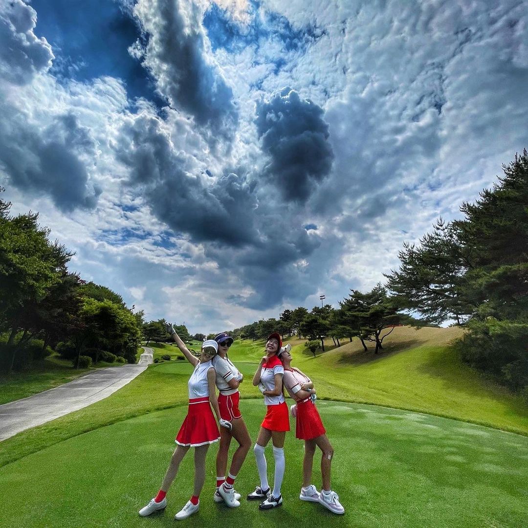 GoodMorningEL's tweet photo. ⛳️ living in our world, it is utterly impossible to understand people without reading. --Gorky
#golf #golfporn #golfday #lovegolf #volkswagengolf #golfcoach #golfshot #golfchannel   #golfstyle #golfisfun #golflifestyle #golfdigest  #golflife #golfer #golfing #golfstagram https://t.co/yYPeBBBXiK