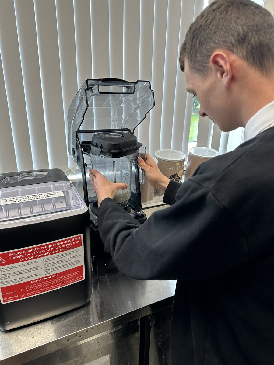 Miss Barr PE tweet media