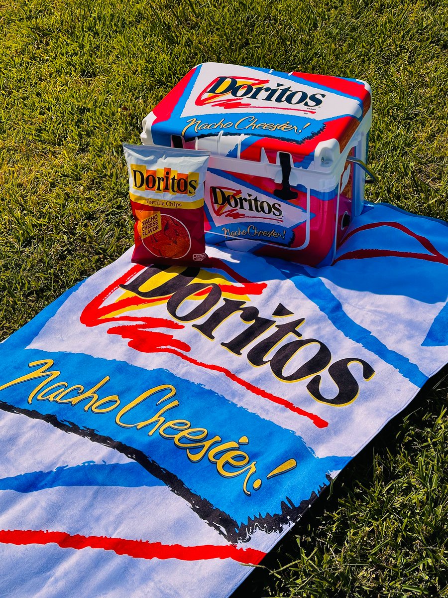 Doritos's tweet photo. If you don’t pull up to the function with some retro Doritos stuff…wyd??? Share your favorite throwback memory with Doritos for a chance to win some of these retro items. https://t.co/6woWLVS7lM