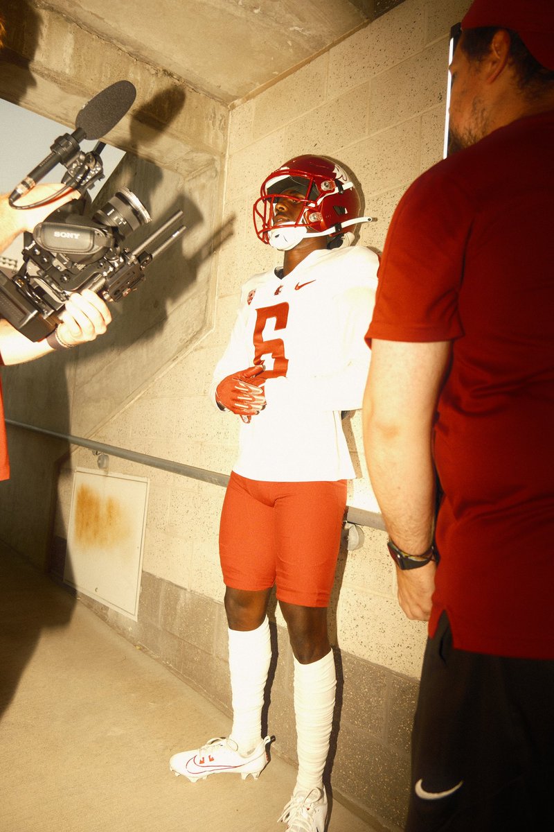 Dhobbs92's tweet photo. Behind the scenes presented by @FujifilmX_US
First one out, shoutout the squad @CarsonRorick @scottboldtphoto @BraydenStimach #TwitterlessMitch
#GoCougs https://t.co/ZdXdrqHeWo