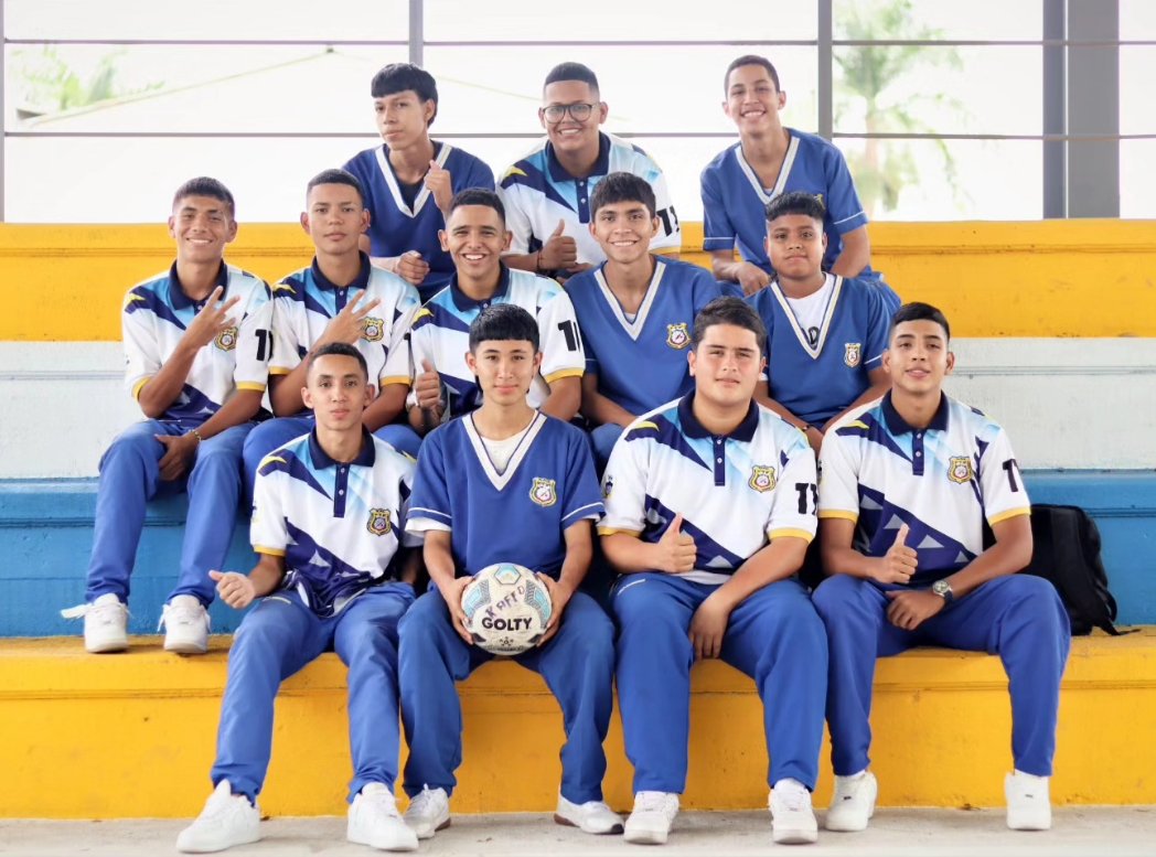 ¡La educación en Palmira sigue Pa´Lante!✨🏫

Desde la Secretaría de Educación felicitamos a la I.E. Humberto Raffo Rivera Escobar en su 76° aniversario, tiempo en el que han construido un gran tejido humano formando ciudadanos de calidad.

#EducaciónPaLante