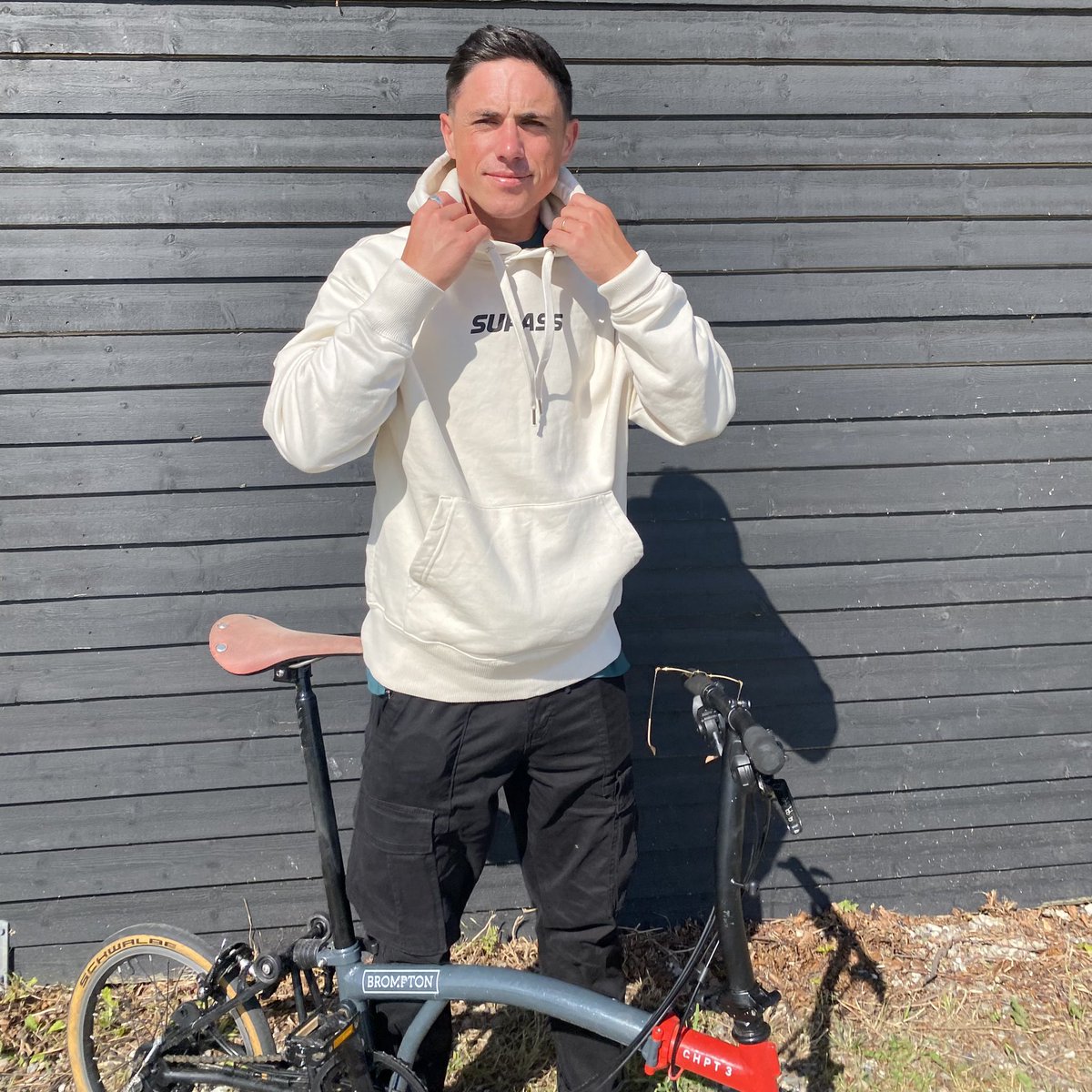 Petekennaugh's tweet photo. For 24 hours oversized tee is only £19.99 and hoodie £39.99 

https://t.co/Y1mDBVlnFq https://t.co/rWTNZj69id