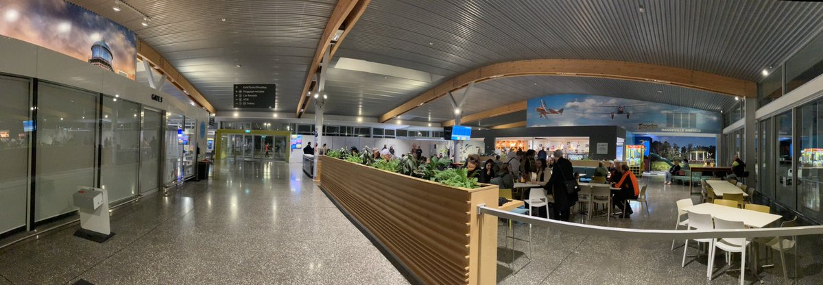 kiwipycon's tweet image. 15 days to #KiwiPyCon #Waihōpai #Invercargill

There’s been speculation in Mastodon about the actuality of Invercargill Airport IVC NZNV.
Behold photographic evidence.

Invercargill Airport has the second best runway in AoNZ (only 200m shorter than AUK). Super safe for 🛫🛬✈️🛩️