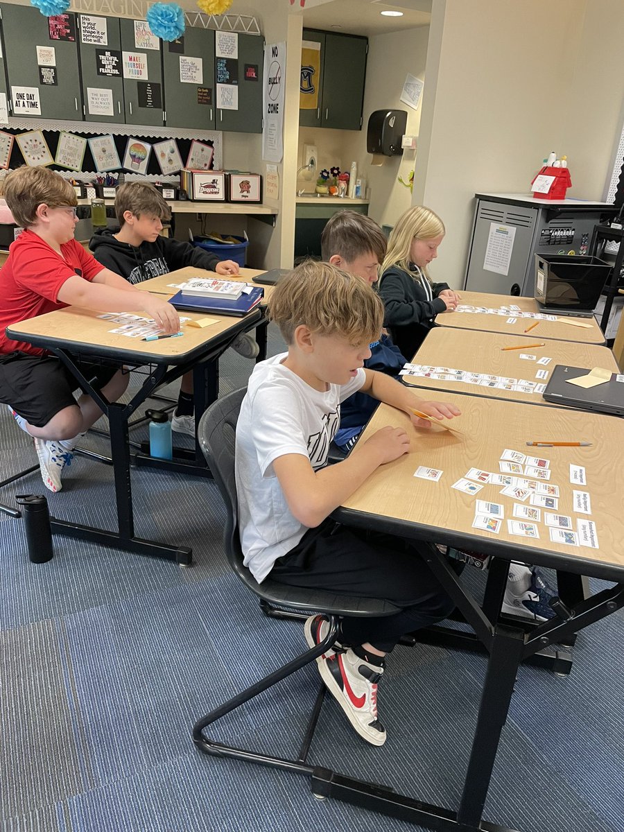 laskowski311's tweet image. Sixth graders evaluated what they most value in preparation for their first writing assignment. Can’t wait to see their visual depictions along with written explanations! @CISCMSD #amplify #startingpoints