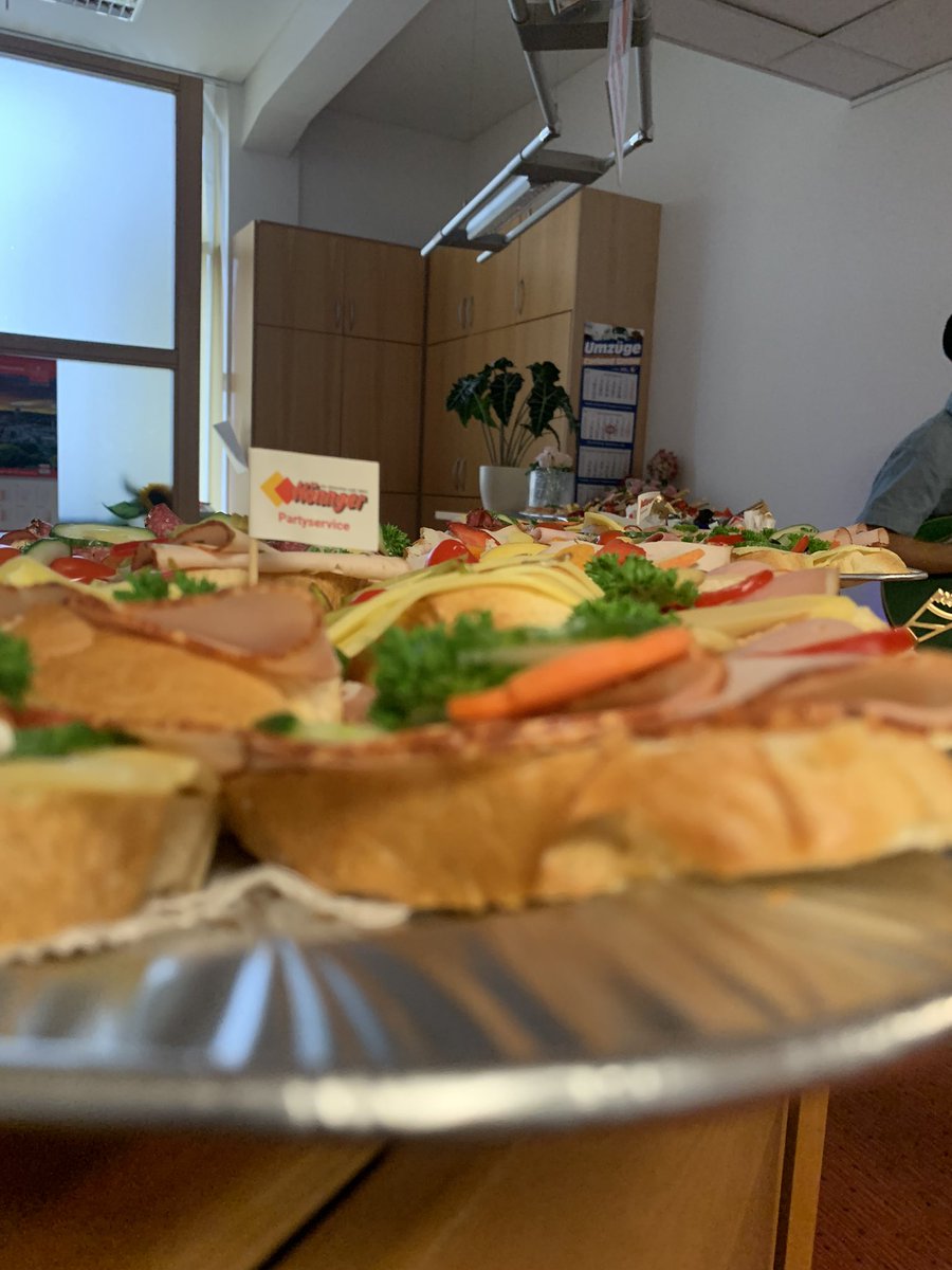 StyleSyncMode's tweet image. The food at the event today was so Bussin ngl💎