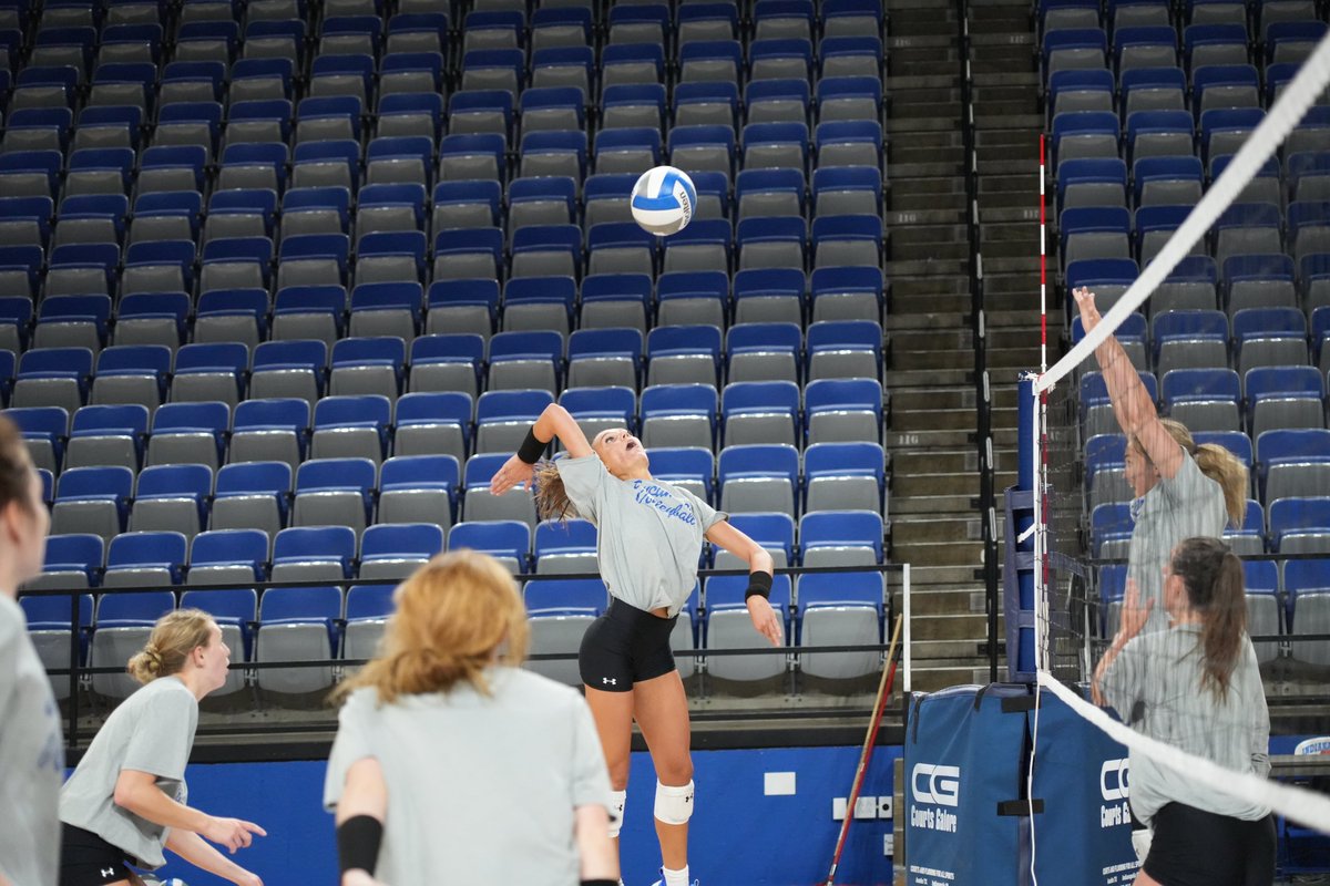 IndStVB's tweet photo. Preparations for the Lindenwood Invitational are in full swing

Sycamores back in action Friday with a pair of matches, starting at noon

#MarchOn | #ProudToBeATree https://t.co/8n3DTZYjAC