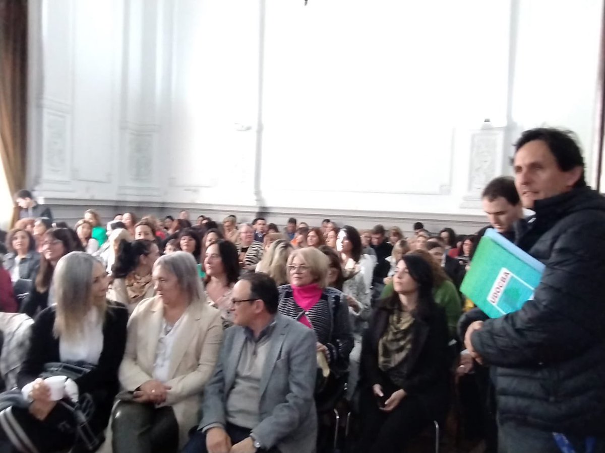udocbacentral's tweet photo. 📢UDOCBA informa:

Gustavo Salcedo, Secretario Gremial Provincial, presente en el acto de designaciones de secretarios/as de asuntos docentes

https://t.co/pvlNNHLndJ https://t.co/hrukMgJgwy