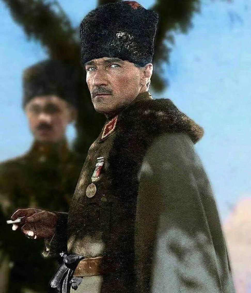 bilgehanh's tweet photo. "Saygı olsun bu çelik atlıların göktuğuna,
Tuğu kaldırmış olan orduların Başbuğuna!" https://t.co/CKuD8EojTw