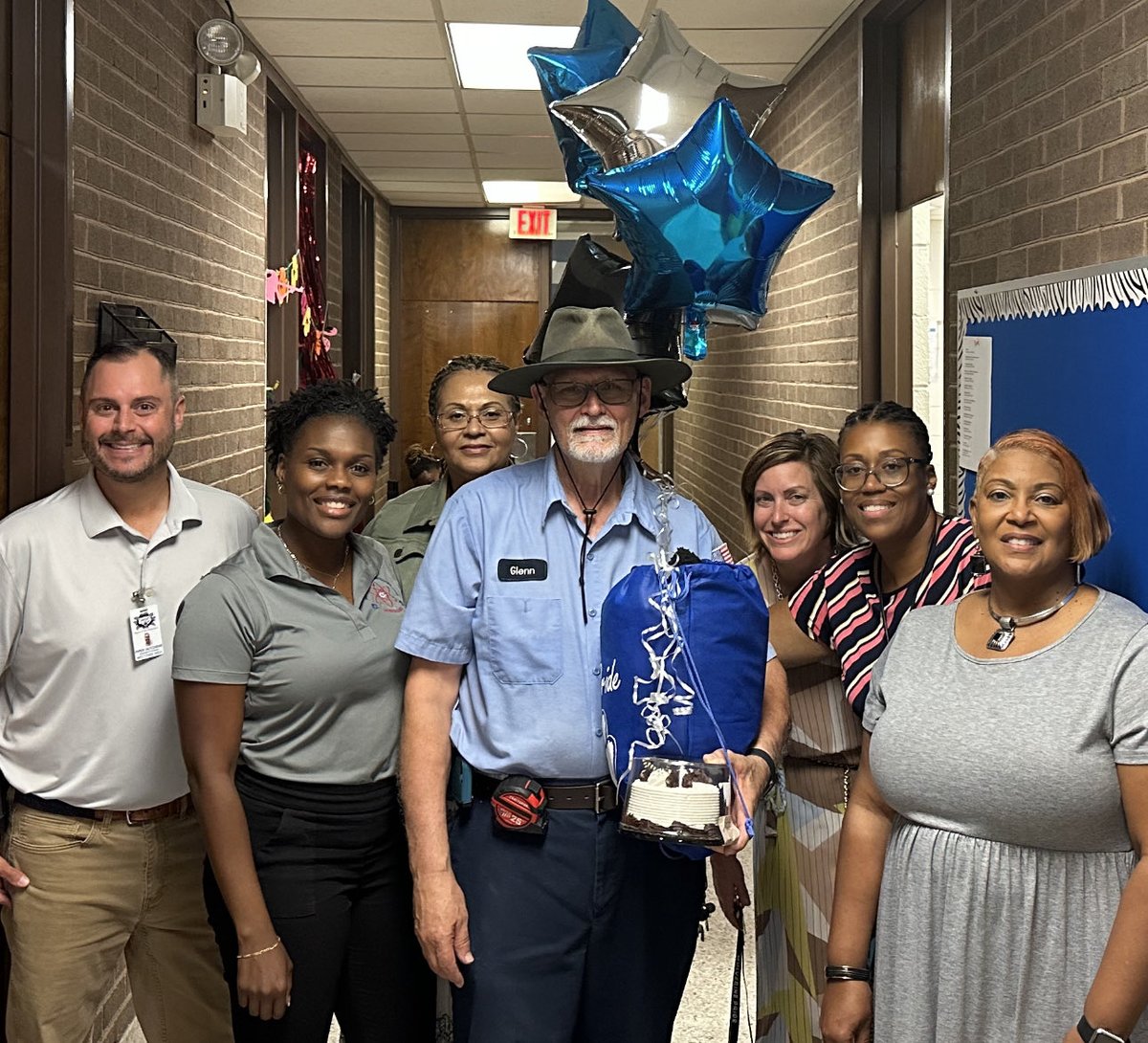 Tomorrow is the last day for Mr. Parker. I heard that once ⁦<a href="/CumberlandCoSch/">Cumberland County Schools</a>⁩ heard how hard he works they decided to make his last day a remote learning day! We ⁦<a href="/WestoverHS/">Westoverhigh</a>⁩ will miss you immensely!!