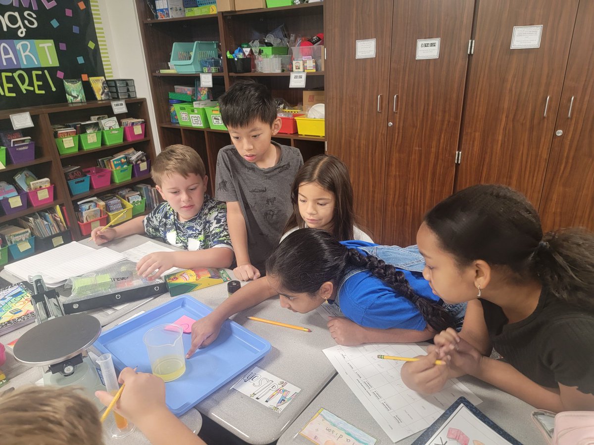 Mrs_JSexton's tweet image. Science Investigation fun-Finding the volume and mass of the graduated cylinders. 

#justgoodteaching
#hearourroar
#livelaughloveleonetti

@DLE_Lions