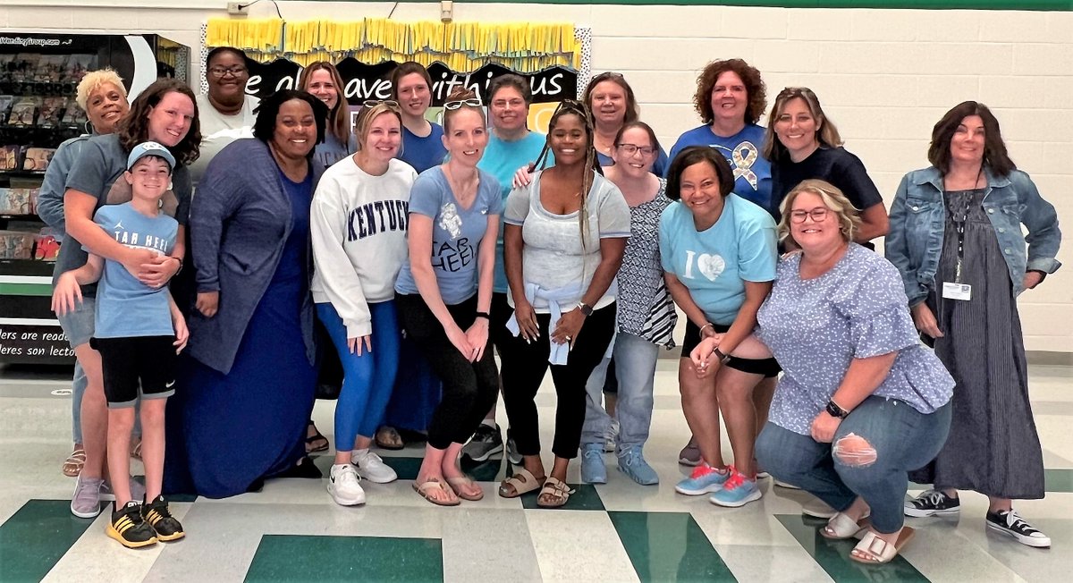 HIE_Hornets's tweet photo. BATTLE OF THE HALLS!!! Who repped their hallway the best? Was it The Youthful Yellow Hall, The Radiant Red Hall, The Brilliant Blue Hall, or our Glorious Green Office Staff? #StaffSpiritWeek https://t.co/iposXJu94a