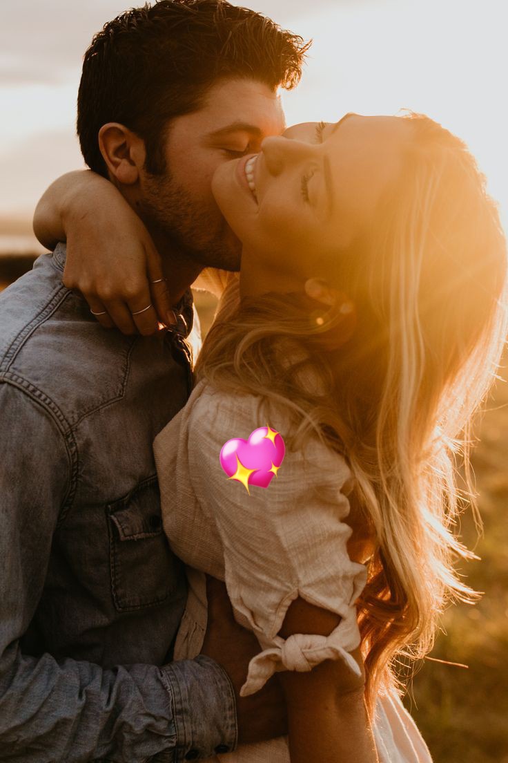 Alwayss_Sweet's tweet photo. Eres esa dulce nota 
de la canción que canto todos los días, 
que abraza mi alma con cada beso que me das...

Eres el instante más eterno si en tus brazos estoy. ❤

   .⭒⭑❥ Sωᥱ̈ᥱt˚.⭒🍒 .⭑

#TuPoesía 
#AlwayssLove 
#LetrasyLatidos https://t.co/A6jWnT4JlS