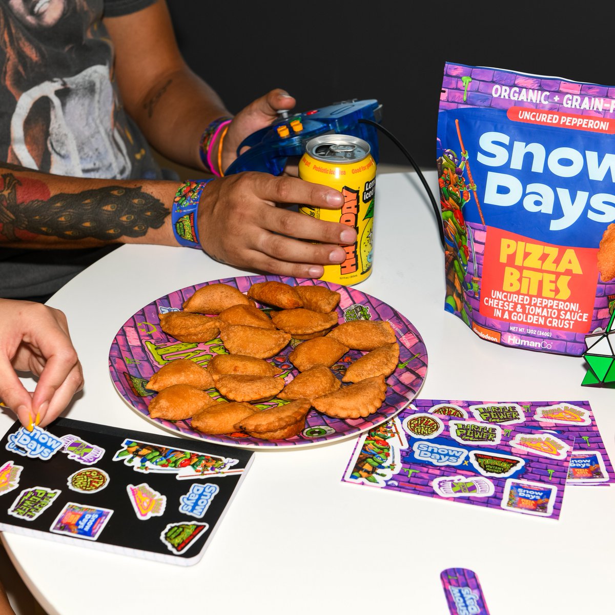 After-school + after-work fuel provided by yours truly + <a href="/drinkhalfday/">Halfday Iced Tea</a> 🍕 🎮