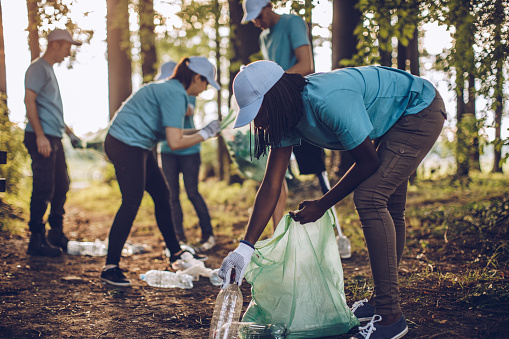 If you’re spending time in the great outdoors this summer, try to pick up trash you find. 🌍♻️

Take the #CleanEarthChallenge 📲: cleanearthchallenge.com

#TheGreatAmericanCampout #JohnsonOutdoors