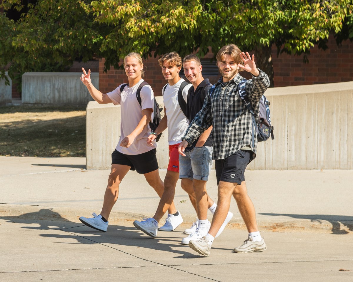 Luther College tweet media