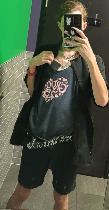 This bunny just made you lunch, wyd? https://t.co/LfWcURNRui