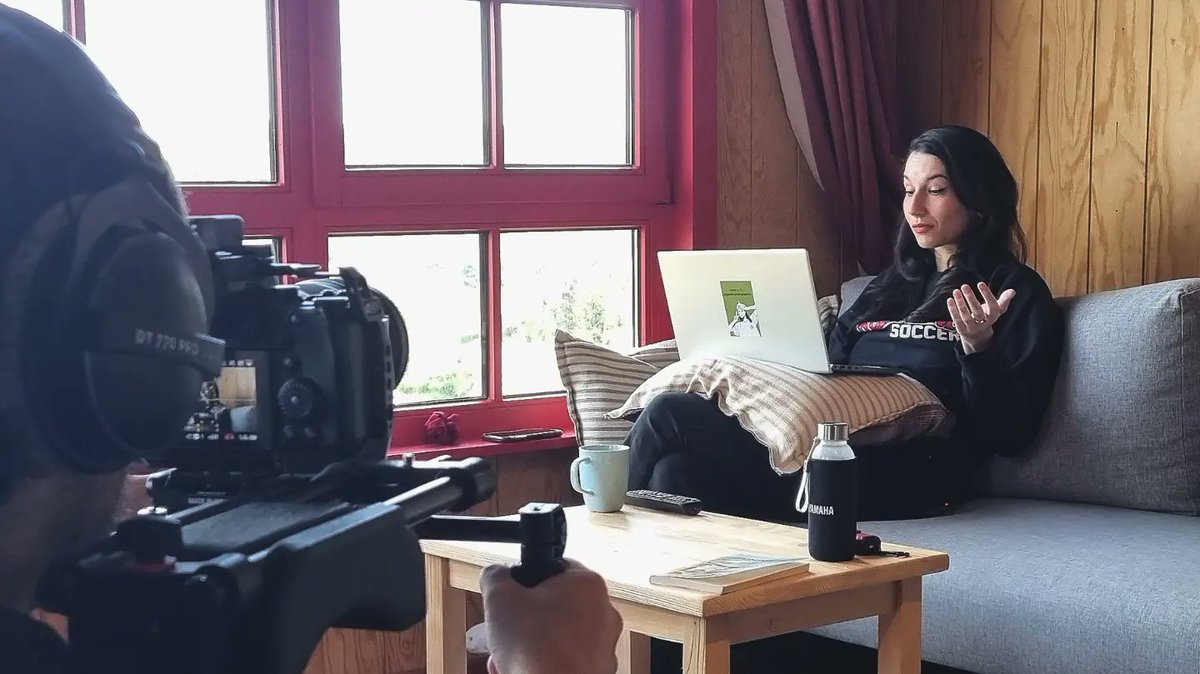 🎬 Chloé (SUPERAMA) tweet media