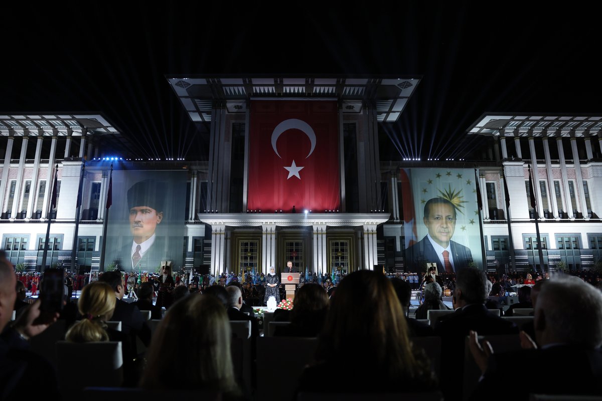 Anadolu’daki son devletimiz olan Cumhuriyetimizin kuruluşuna giden yolu açan büyük bir zaferin yıl dönümü: 30 Ağustos! 🇹🇷