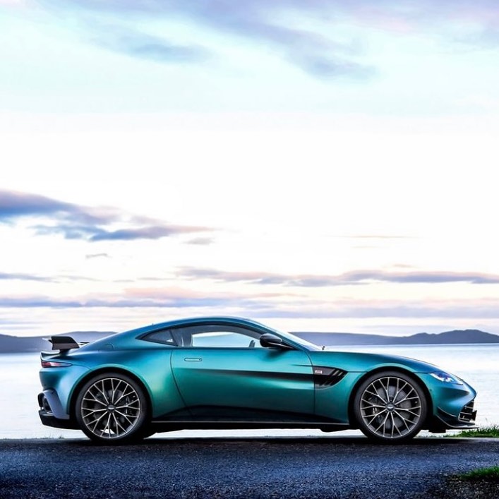 CarManToday's tweet photo. Aston Martin Vantage F1 Edition
@officialevomagazine
#astonmartin #vantage #vantagef1edition #astonmartinvantagef1edition #f1edition #amoc #amocspain #astonmartinownersclubspain 🇪🇸 https://t.co/u9JulUu8ev