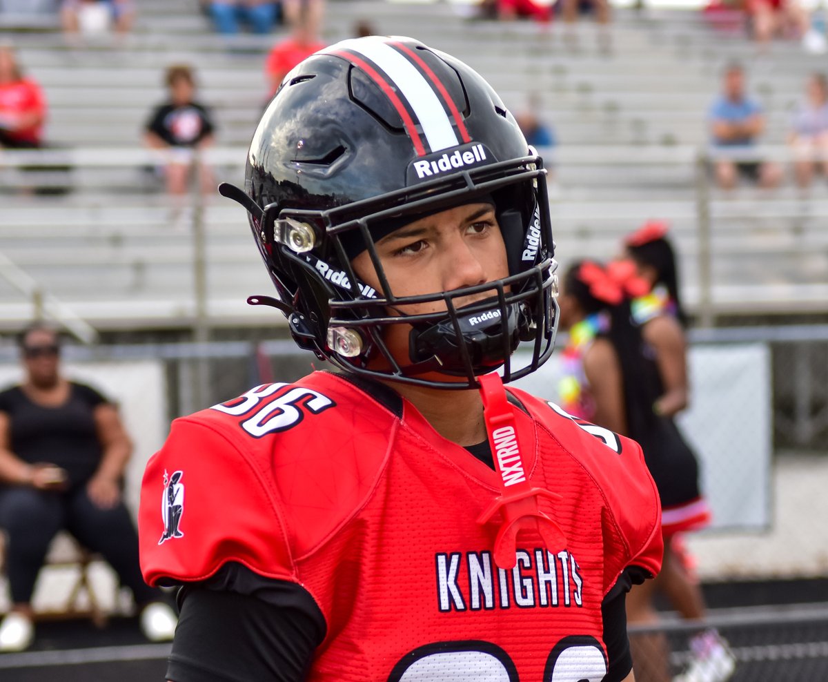 BishopLuersFB's tweet photo. Clocked in and locked in.
#KnightFaces | #LuersSpirit https://t.co/YO0EBDK5Rp