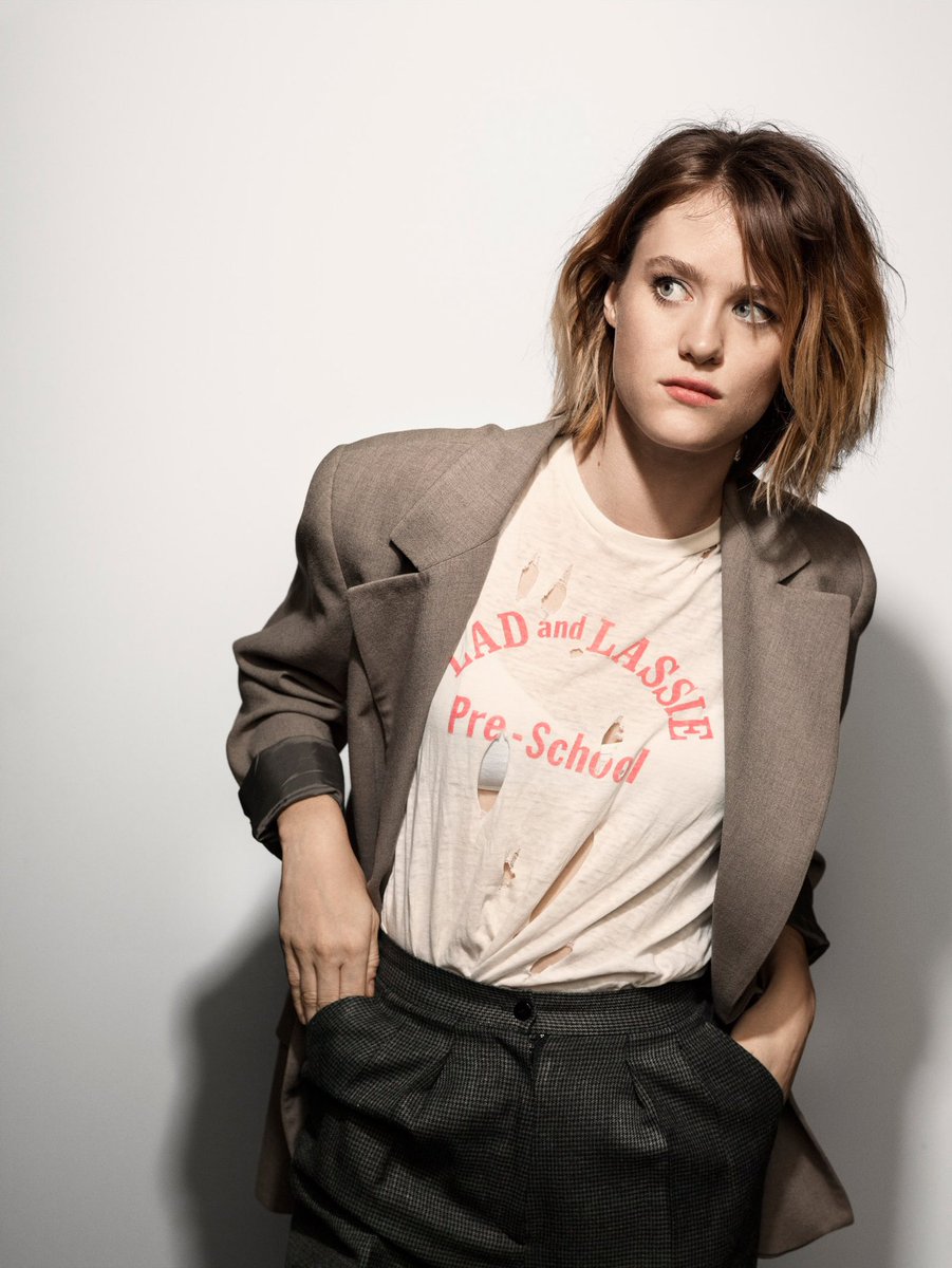 OneMackenzieCan's tweet photo. Mackenzie Davis in @HaltAMC #mackenziedavis 🌻🌻#haltandcatchfire #onemackenziecan #actress #beauty #talent #show #amc @AMC_TV #teamwork #outfit #80s #90s #frienship #music #series #tvshow #cameronhowe https://t.co/s6aOQRS7de