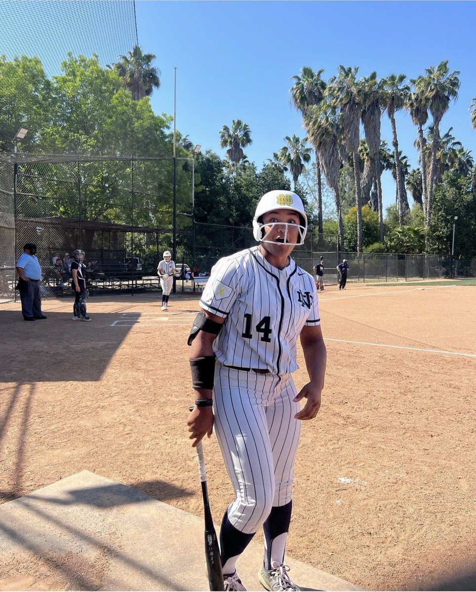 Kali_SaS_'s tweet photo. Do it all athlete Ella Parker of Sherman Oaks Notre Dame High School in Southern California is one of the top 25 players in the country…. She batted .667, in 23 games, 14 home runs, 13 stolen bases and 27 RBI… also a top pitcher for the Irish…. Off to Oklahoma University https://t.co/718PIFXQSo