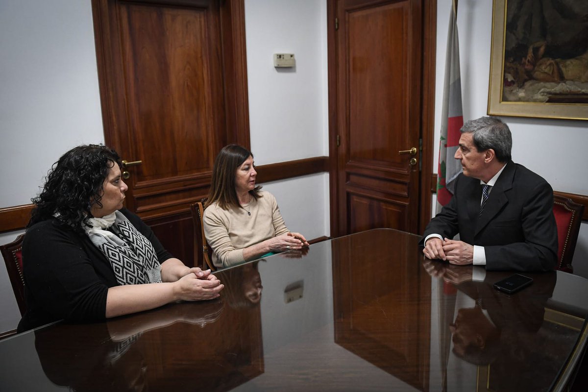 🏛 En Reunión de Comisión de #PresupuestoyHacienda comenzamos el tratamiento del Proyecto de Ley en Revisión sobre los #CréditosHipotecariosUVA

Consideramos necesario escuchar a las partes, y principalmente a las familias damnificadas, para tomar decisiones que las beneficien.
