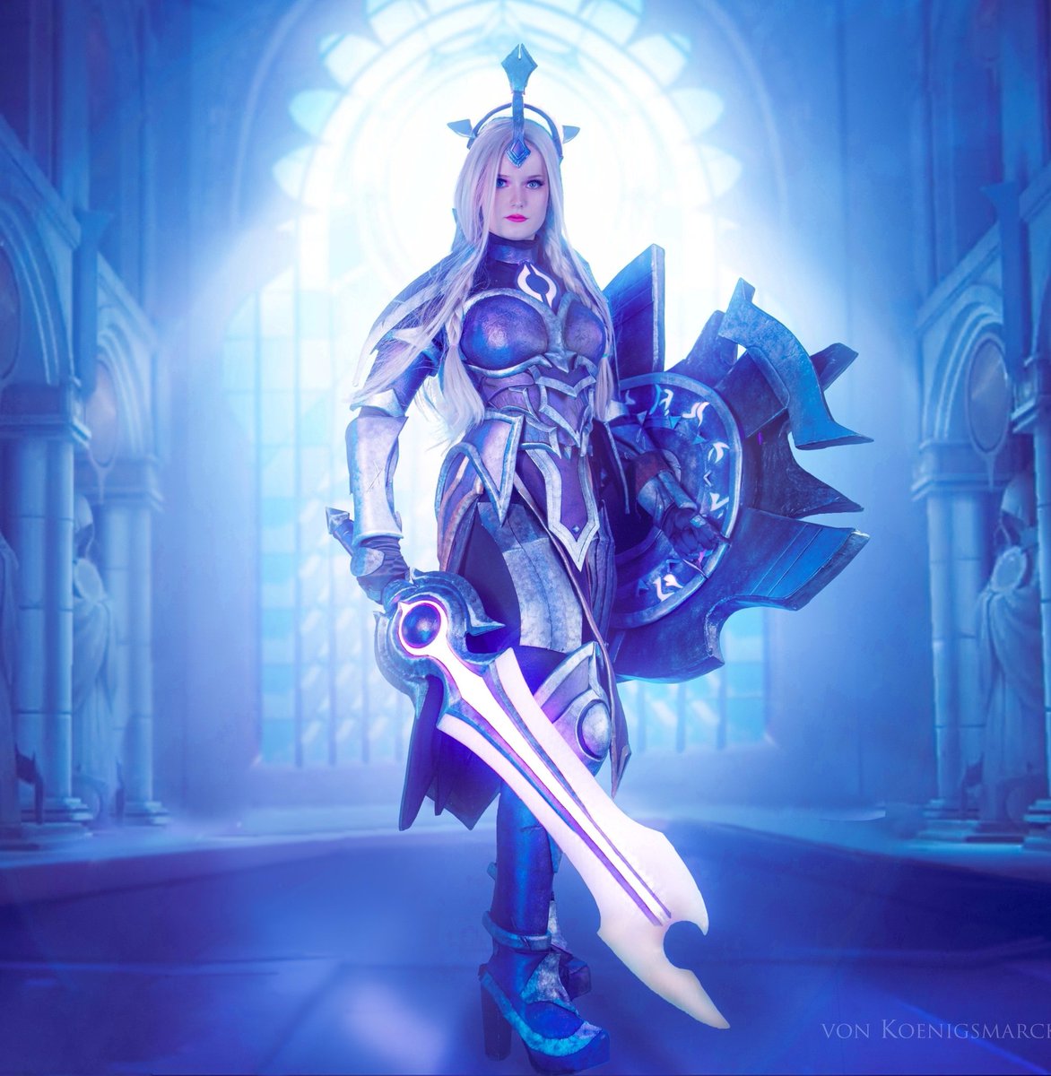 This eclipse will pass, true darkness will not be so kind. 💜

Leona - League of Legends (Lunar Eclipse)
@leagueoflegendsde 
<a href="/LeagueOfLegends/">League of Legends</a>

#leona #leagueoflegendscosplay #lol #leagueoflegends #lunareclipse #lunareclipseleona  #cosplay #RiotGames