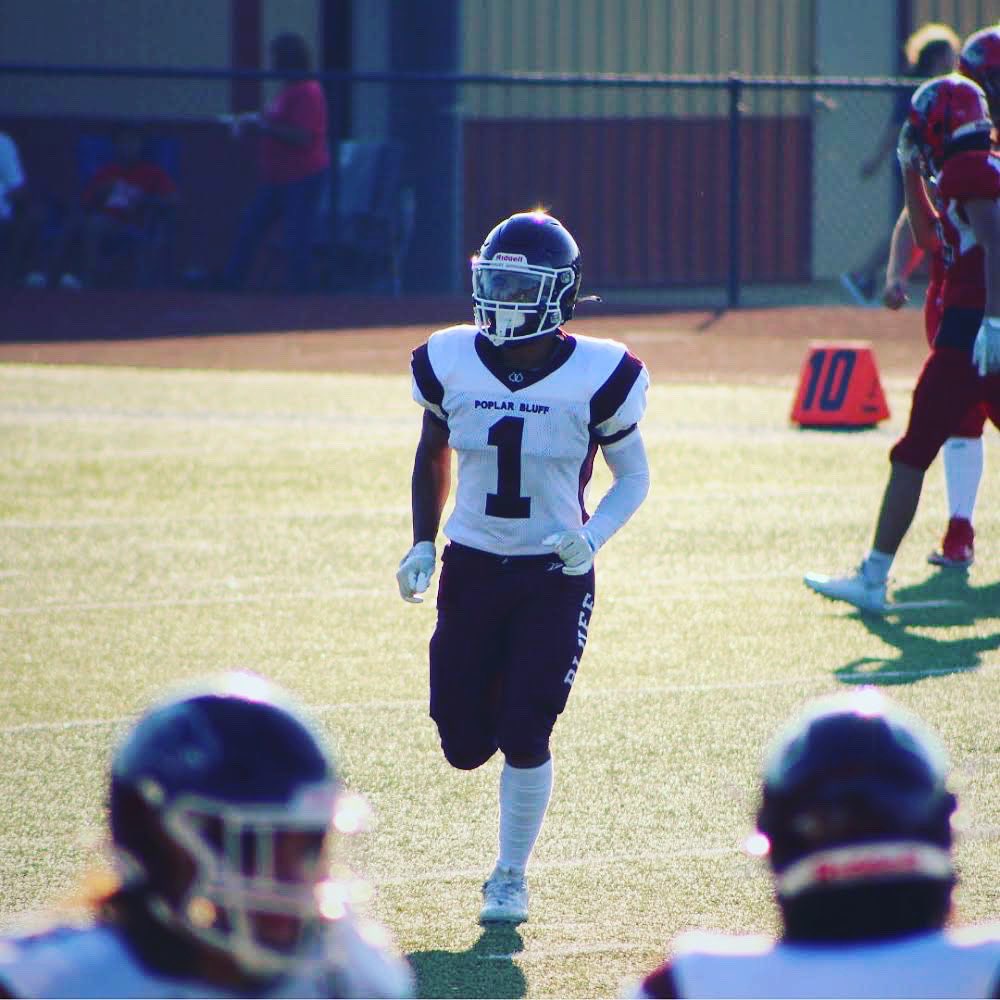 yk_ericcc's tweet image. First freshman game in the books 34-0 #pbmules @CoachMannon 
@PrepRedzoneMO × @UnderArmour
@MizzouFootball @RazorbackFB 
@GoMVB