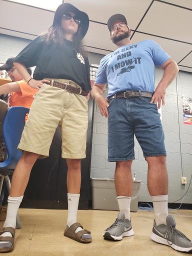 Coach_Winstead's tweet image. Soccer mom/BBQ dad day